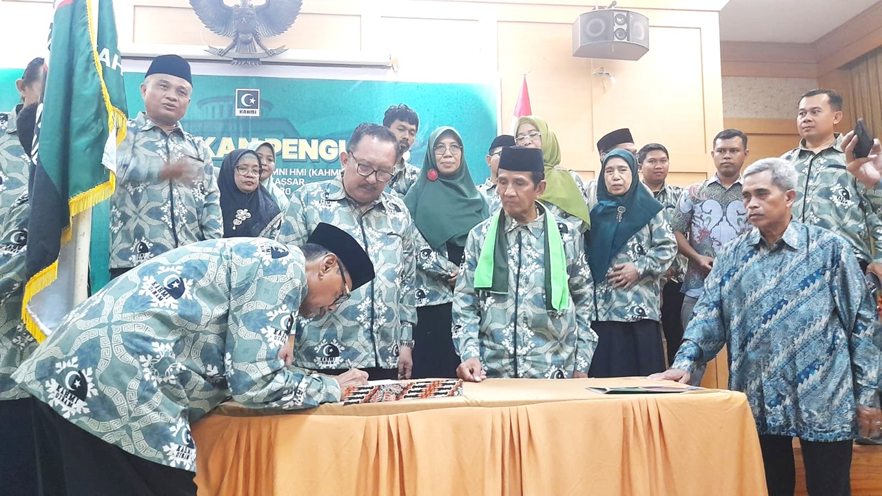 Pelantikan MR KAHMI UINAM, Ni’Matullah Serukan Inklusivitas dan Perkuat Silaturahmi