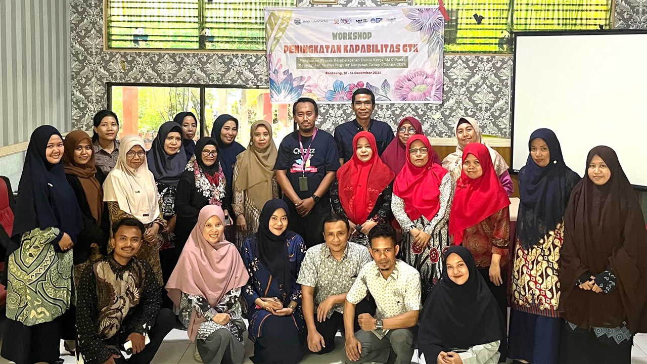 Genjot Kompetensi Guru, SMKN 1 Bantaeng Gelar Workshop Media Pembelajaran Kekinian

